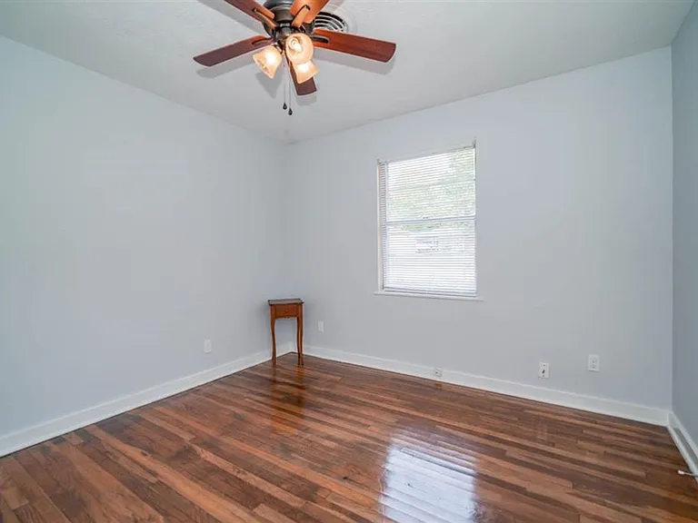 812 Glencrest Ln — Photo 31