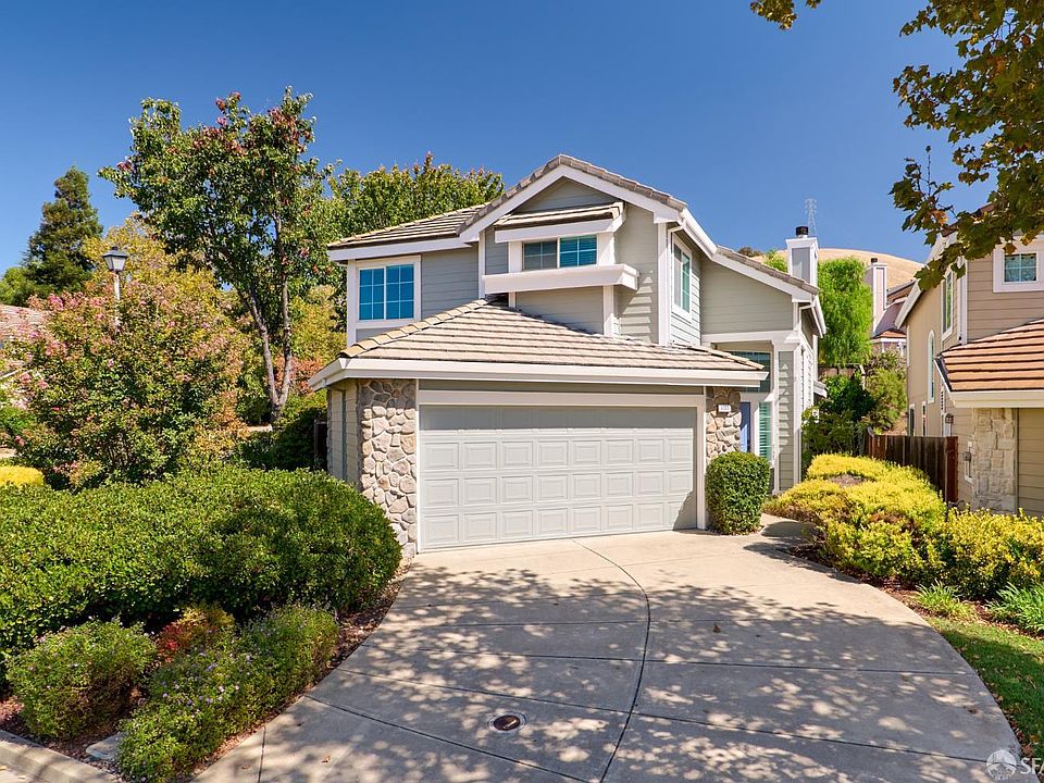 1st image of 1001 Feather Cir