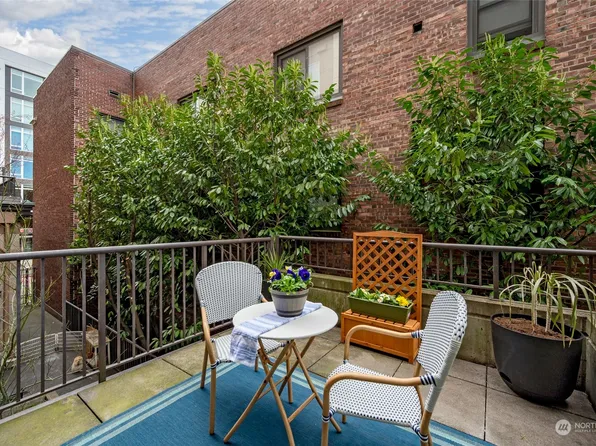 323 Queen Anne Avenue N #204, Seattle, WA 98109