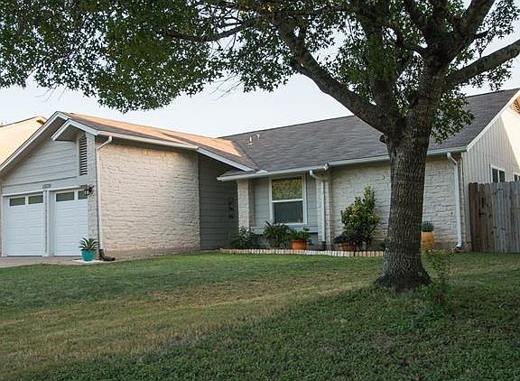 2nd image of 13234 Briar Hollow Dr