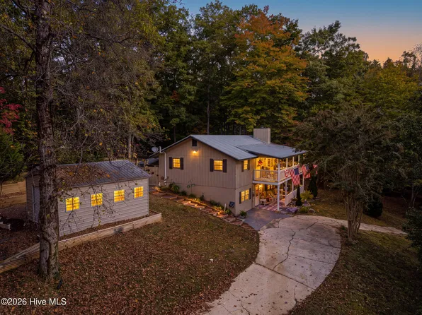 222 W Hills Drive, Murphy, NC 28906