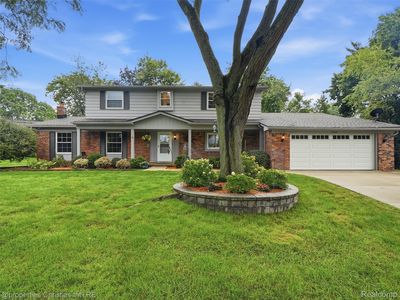 3695 Tyrconnel Trl, West Bloomfield, MI, 48323