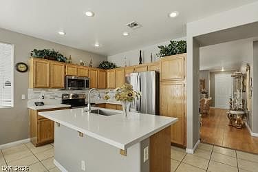 3rd image of 8472 Indigo Harbor Ave
