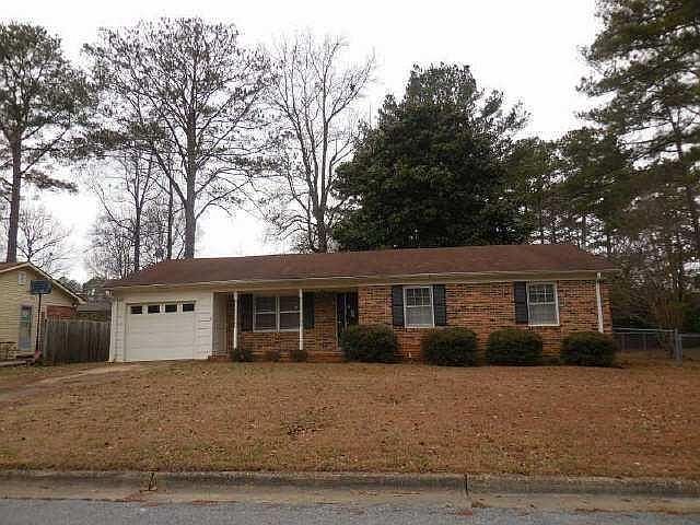 1st image of 909 Clement Dr