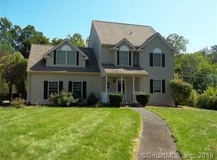 4 Cheryl Dr, Farmington, CT 06032