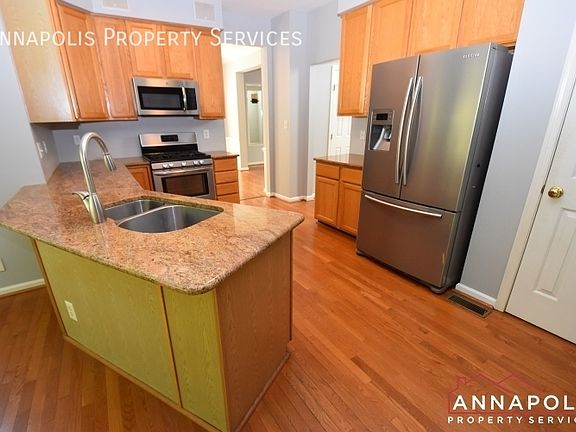 2nd image of 7 Woodbent Dr