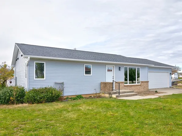 410 SE 3rd St, Greenfield, IA 50849