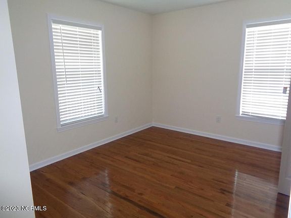 4th image of 414 Marsh St