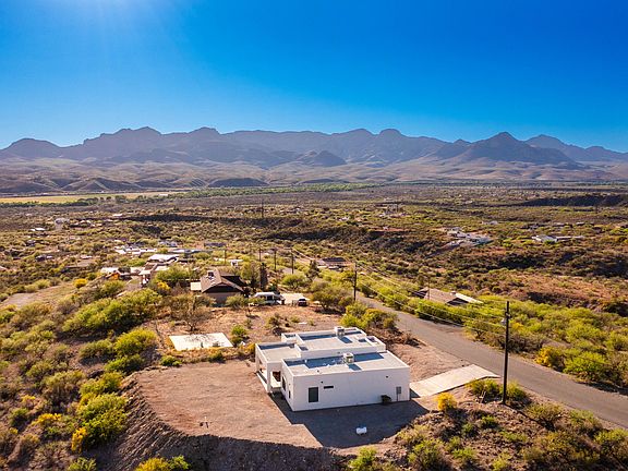 2nd image of 175 Calle Tiburon