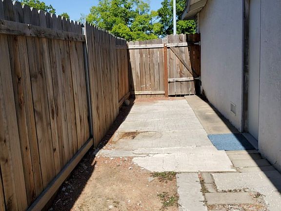 5th image of 2313 Vernon St