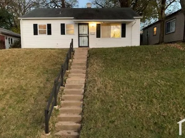 5574 Era Ave, Saint Louis, MO 63136