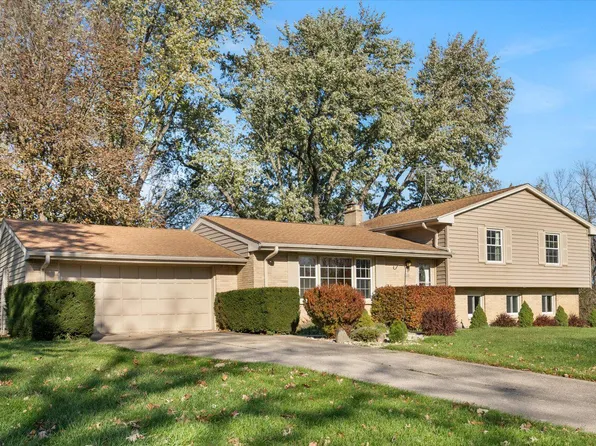 16000 Tomahawk TRAIL, Brookfield, WI 53005