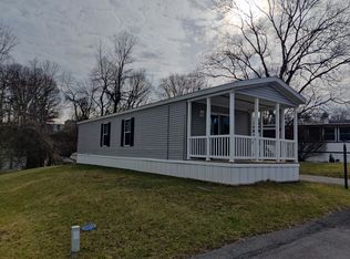 9A Redwood Dr, Oakdale, PA