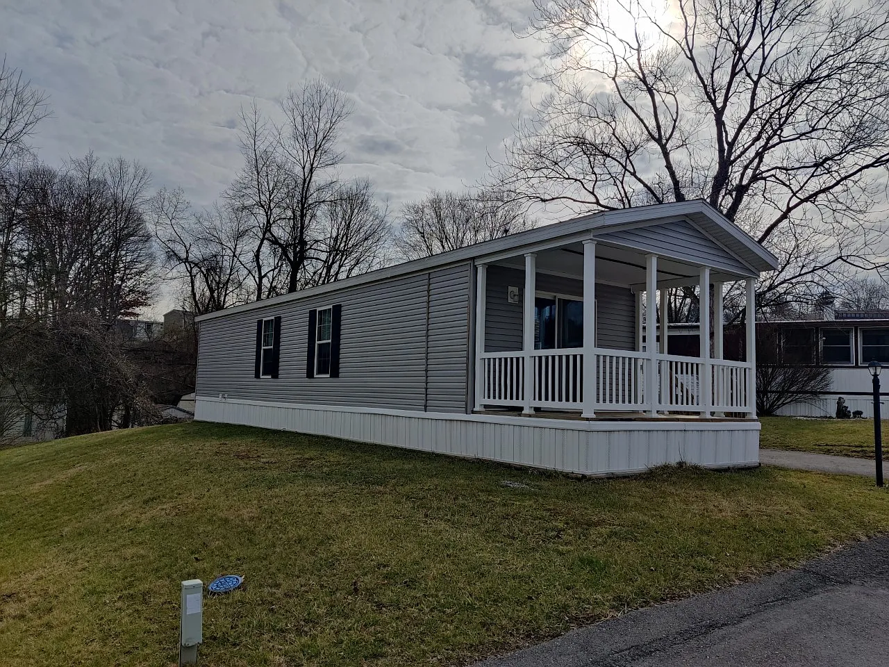 9A Redwood Dr photo 1