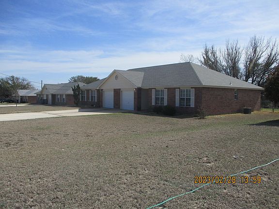 4th image of 165 Armadillo Ln