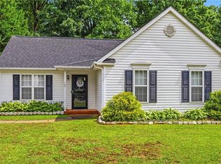 148 Fraizer Creek Rd, Winston Salem, NC 27105