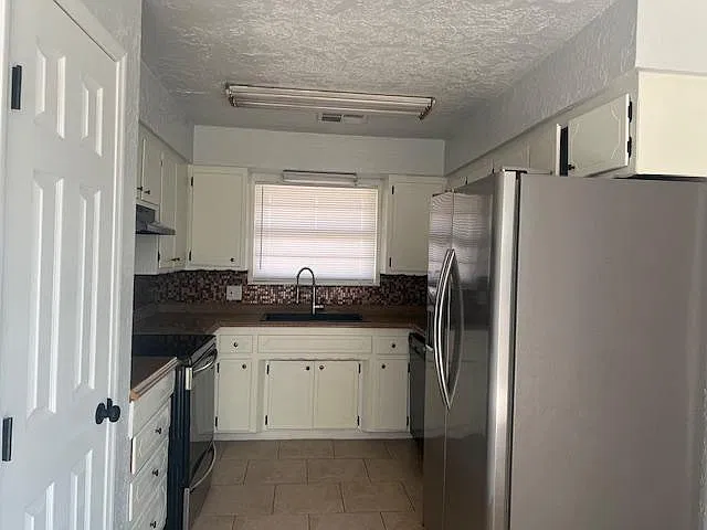 4815 NW Floyd Ave — Photo 4