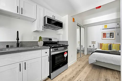 Valleywood Apartments Photo 1