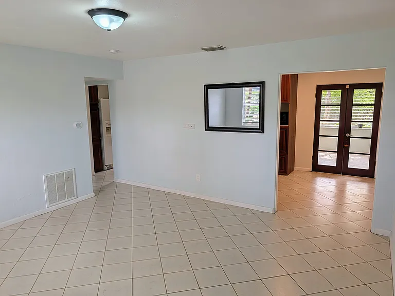 2609 Ives Ave — Photo 5