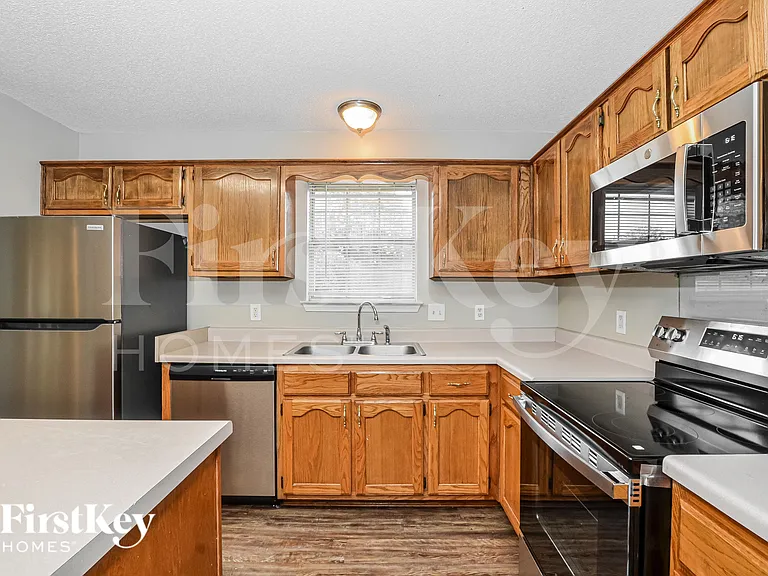 1523 Beringer Dr — Photo 9