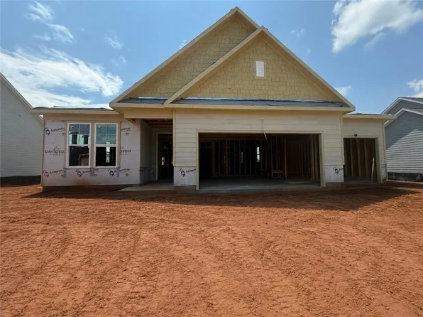 311 Grand Wehunt Dr, Hoschton, GA 30548