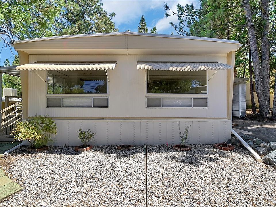 2nd image of 1029 Laurel Ln