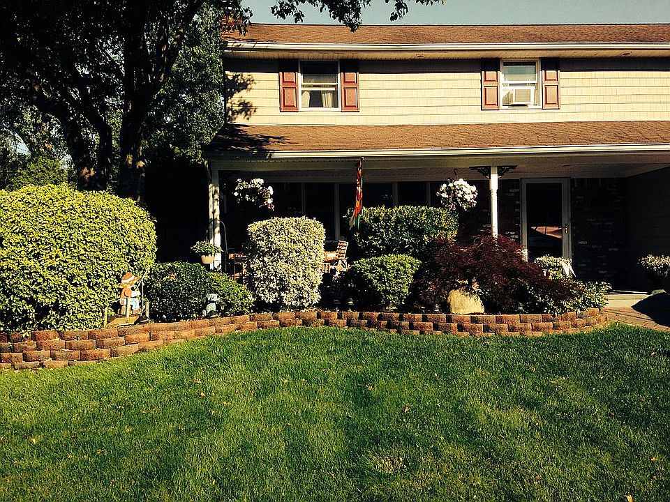 1st image of 38 Longstreet Dr