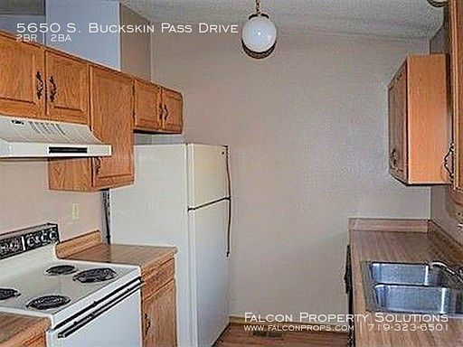 4th image of 5650 S Buckskin Pass Dr