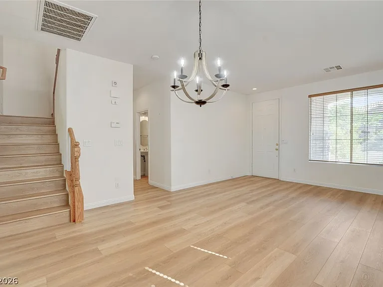 10808 Wallflower Ave — Photo 20