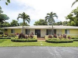 5900 SW 102nd St, Pinecrest, FL 33156