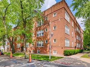 7205 N Damen Ave #3, Chicago, IL 60645