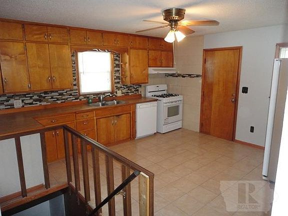 3rd image of 801 N 11th St