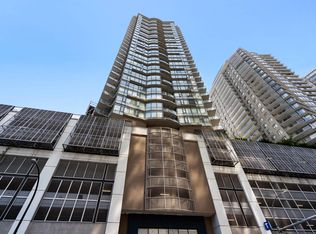 888 Carnarvon St #1709, New Westminster, BC V3M 0C6