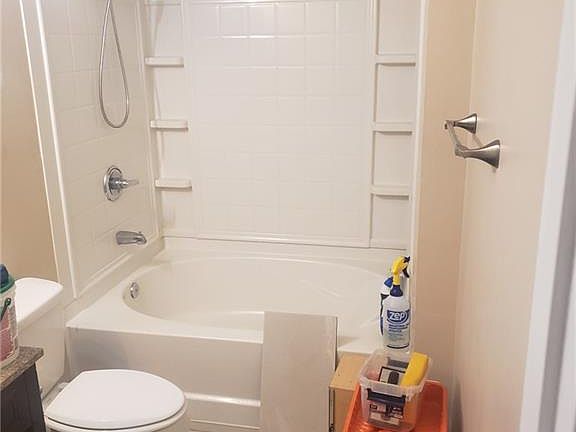3rd image of 7101 Fairington Ridge Cir