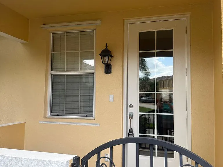 1603 Napoli Dr W — Photo 4
