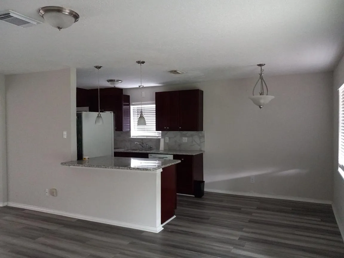 4 bed, 1707 sqft, $2,000 — Photo 4
