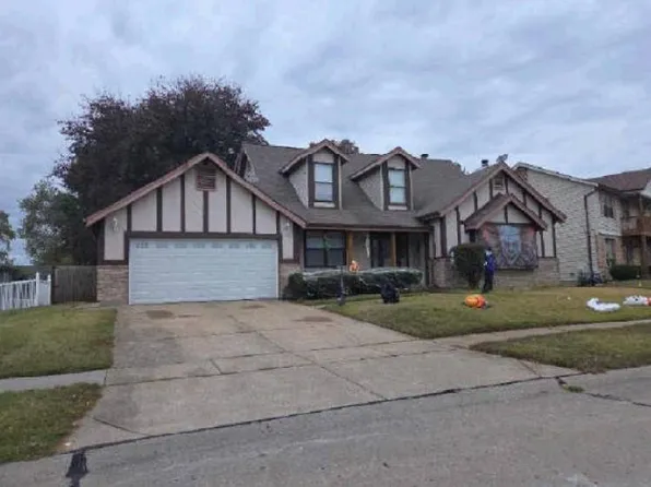 3007 Fireweed Ct, Florissant, MO 63031