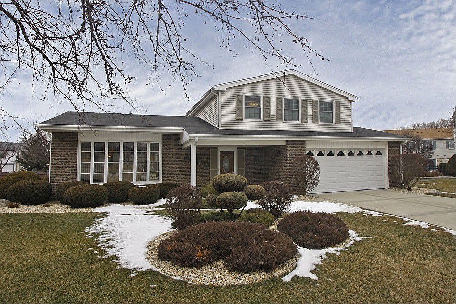 1st image of 1128 Jamestown Ct