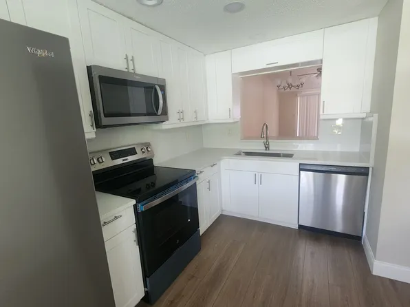 209 Corkwood Ln #209, Oldsmar, FL 34677