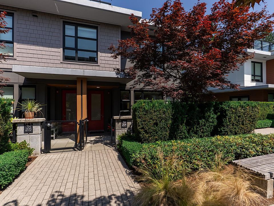 1st image of 1055 Ridgewood Dr #204