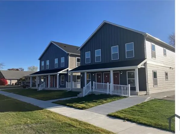 21718 Kelly Rd, Eastpointe, MI 48021