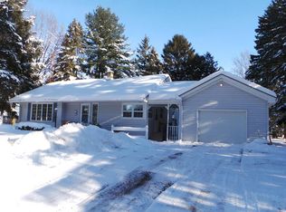 520 N 3rd St, Colby, WI 54421