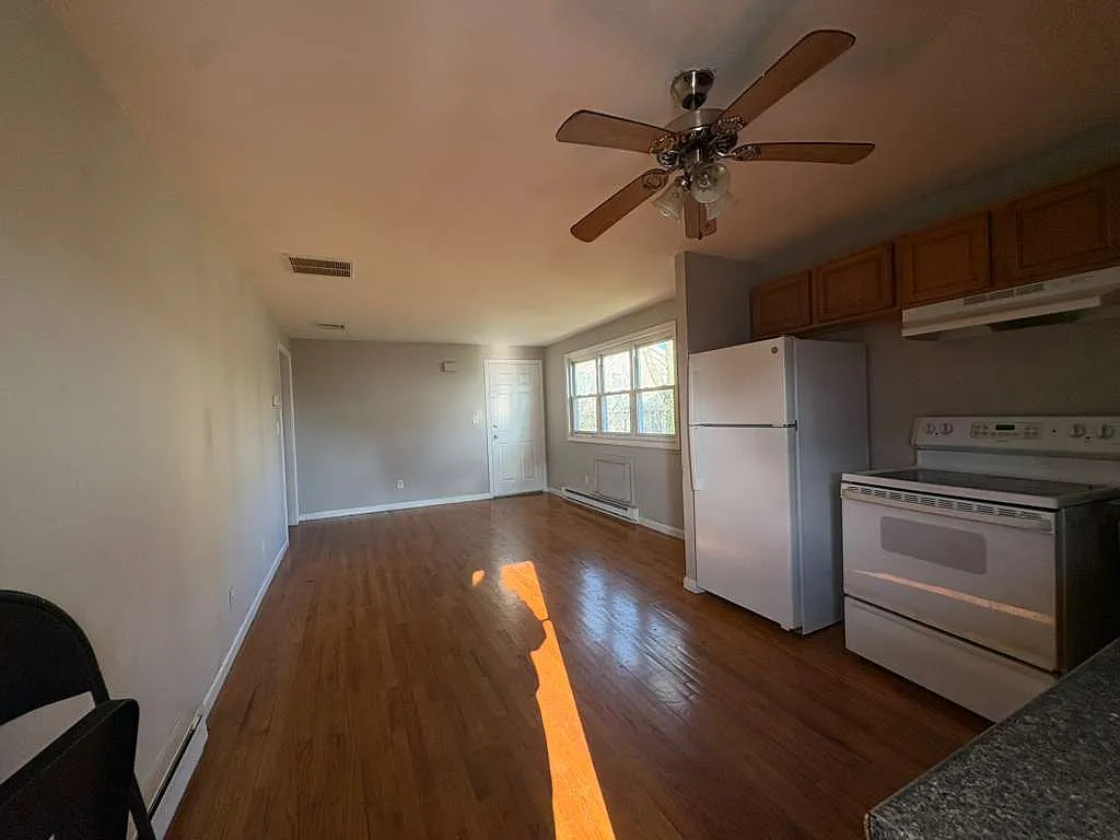 1 bed, $1,475 — Photo 4