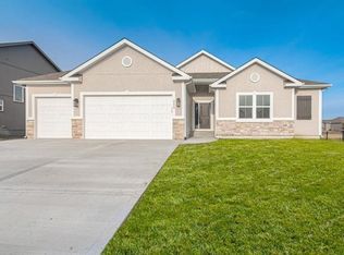 2223 Foxtail Dr, Kearney, MO 64060