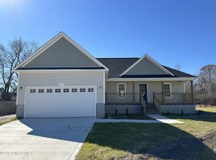 603 Sonata Ct, Richlands, NC 28574