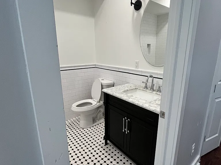 1328 S Bouvier St — Photo 17