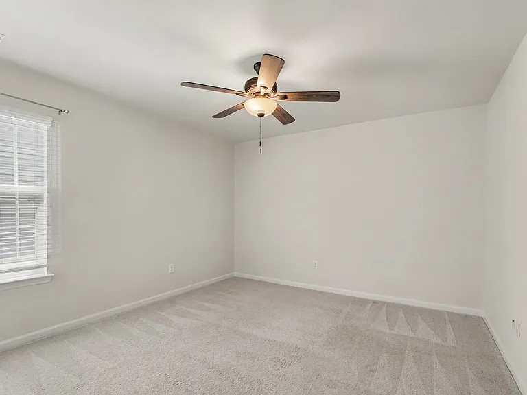 214 Kennerly Center Dr — Photo 9