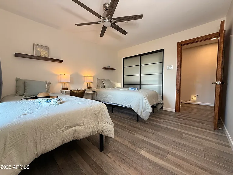 8361 E Via De Encanto — Photo 32
