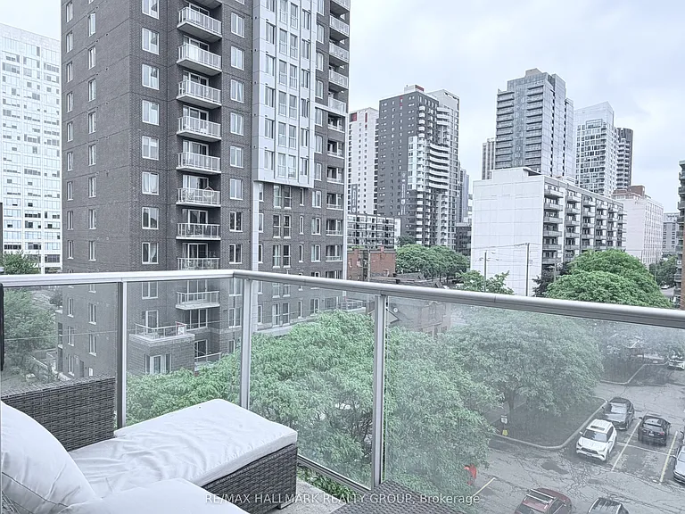 300 Lisgar St #503 — Photo 23