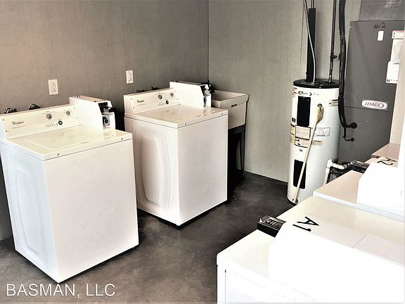 4th image of 2801 Emerson Ave #10893393